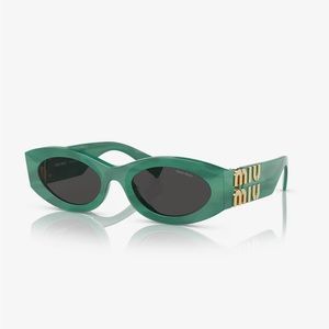 Brand new Miu Miu 11WS sunglasses.